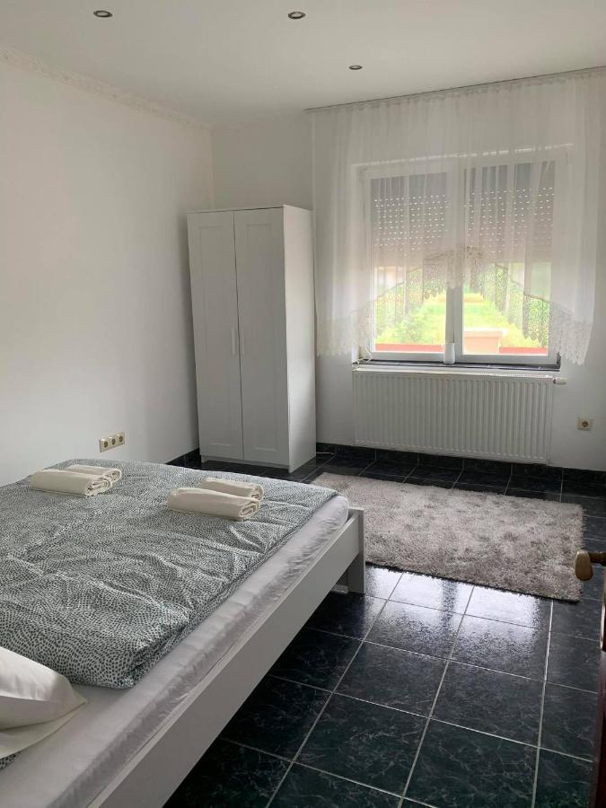 Magic Vendeghaz Appartement Abádszalók Buitenkant foto